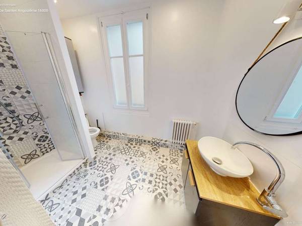 Colocation / Maison 10 pièces de 170 m², Angoulême, Rue de Saintes / Photo 7