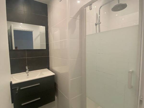Flatsharing / 4-bedroom flat · 82 m², Lyon, Rue Auguste Chollat / Photo 6
