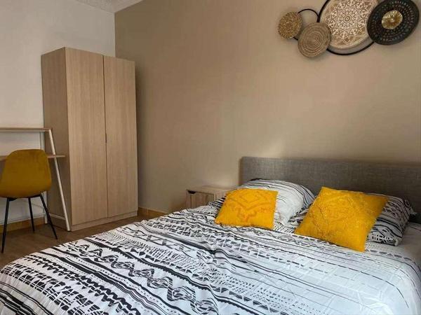 Colocation / Appartement 5 pièces de 85 m², Saint-Étienne, Rue Edouard Vaillant / Photo 4