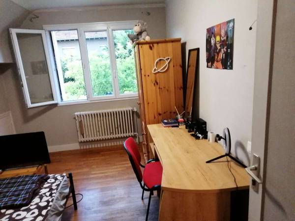 Location / Maison 5 pièces de 96 m², Dijon, Rue des Ebazoirs / Photo 2