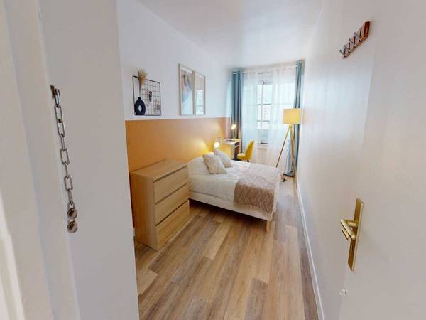 Colocation / Appartement 5 pièces de 100 m², Paris, Rue de Vouillé / Photo 2