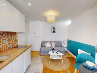 Location / 1 room apartment · 18 m², Paris, Rue Saint-Charles