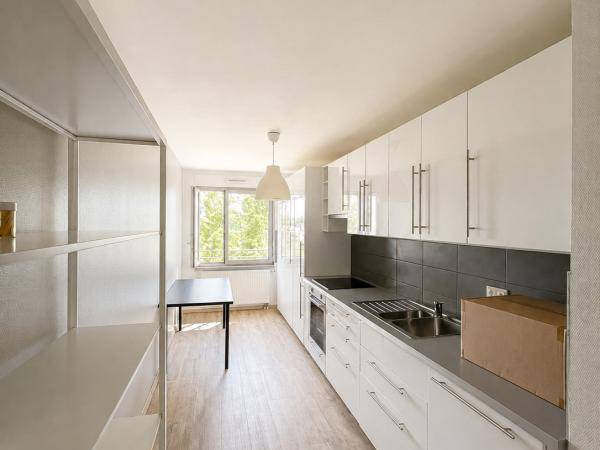 Colocation / Appartement 1 pièce de 10 m², Strasbourg, Avenue du Rhin / Photo 2