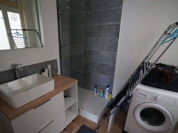 Location / Appartement 1 pièce de 9 m², Ronchin, Rue des Fleurs / Photo 2