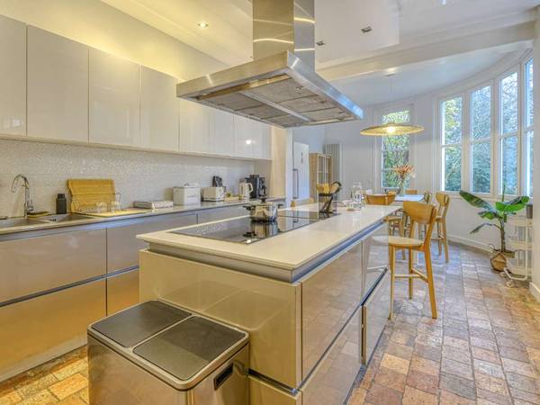 Coliving / Maison 10 pièces de 350 m², Nantes, Rue Colonel Desgrées du Lou / Photo 2