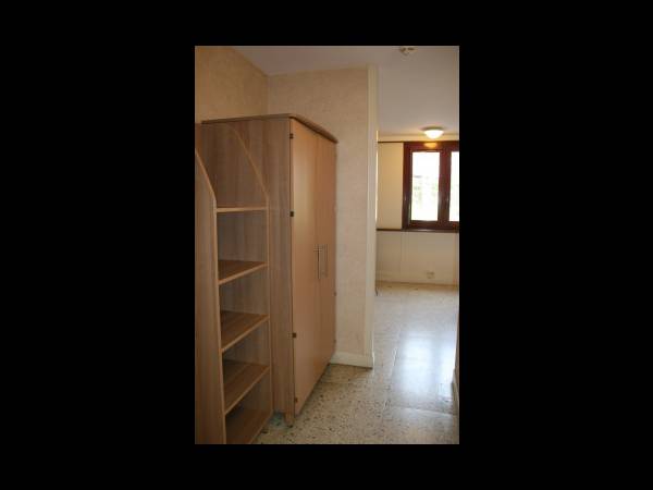 Chambre chez l'habitant / Résidence 2 pièces de 18 m², Fontenay-aux-Roses, 7 Rue Gentil Bernard, 92260 / Photo 2