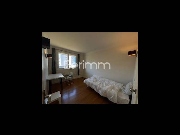 Location / Maison 8 pièces de 150 m², Saint-Martin-d'Hères, Rue de Garibaldi / Photo 11