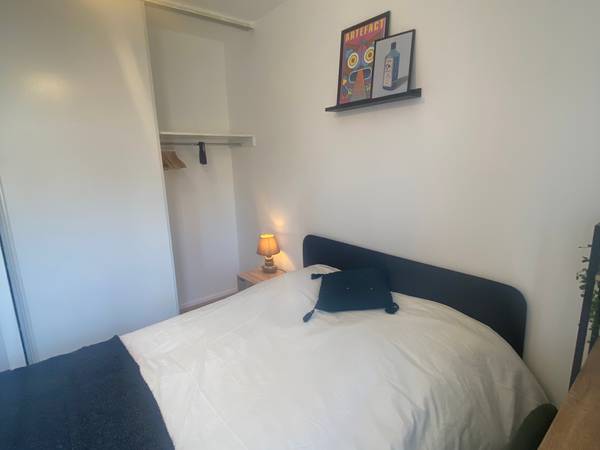 Colocation / Appartement 3 pièces de 63 m², Lille, Rue Virginie Ghesquiere / Photo 2