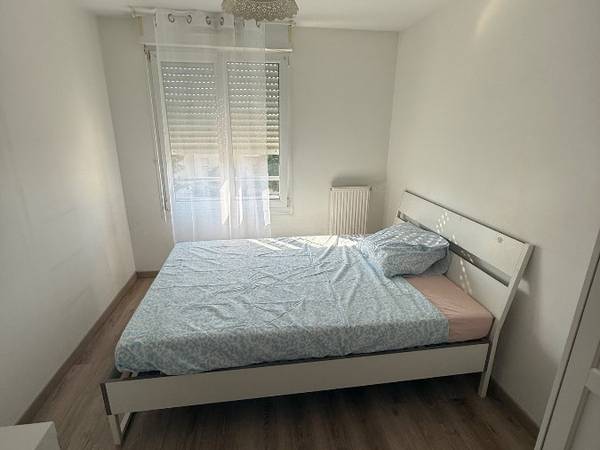 Colocation / Appartement 4 pièces de 82 m², Strasbourg, Avenue François Mitterrand / Photo 2