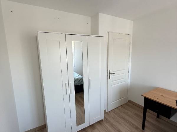 Colocation / Appartement 4 pièces de 82 m², Strasbourg, Avenue François Mitterrand / Photo 2