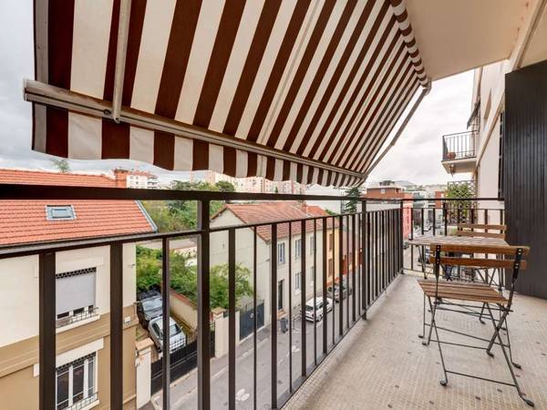 Colocation / Appartement 5 pièces de 84 m², Villeurbanne, Rue Francis Chirat / Photo 2