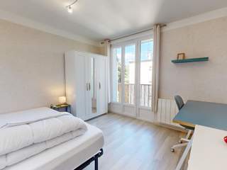 Colocation / Appartement 4 pièces de 55 m², Oullins, Rue Diderot
