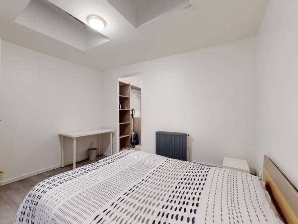 Colocation / Maison 6 pièces de 98 m², Roubaix, Rue Louis Decottignies / Photo 2