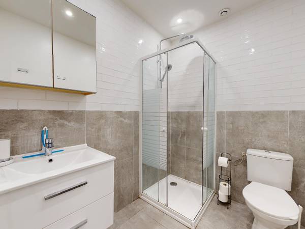 Colocation / Maison 6 pièces de 98 m², Roubaix, Rue Louis Decottignies / Photo 2