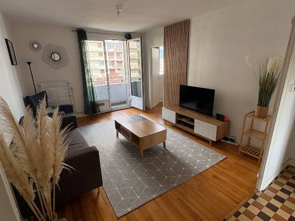 Colocation / Appartement 4 pièces de 65 m², Grenoble, Rue Barral de Montferrat / Photo 10