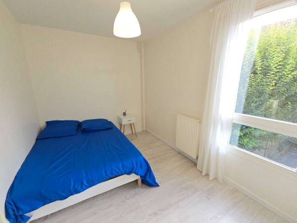 Colocation / Maison 4 pièces de 97 m², Montreuil, Rue Gerard de Nerval / Photo 10