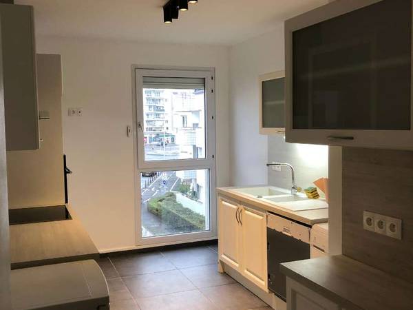 Colocation / Appartement 7 pièces de 105 m², Orléans, Rue Georges Pompidou / Photo 2