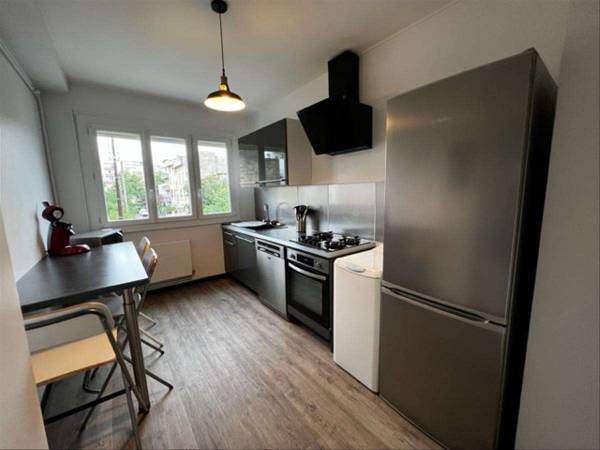 Flatsharing / 4-bedroom flat · 84 m², Lyon, Rue de Nice / Photo 2