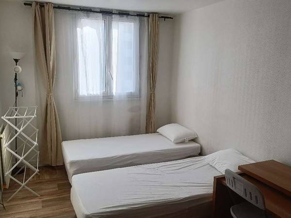 Colocation / Appartement 5 pièces de 110 m², Noisy-le-Grand, Place Georges Pompidou / Photo 2