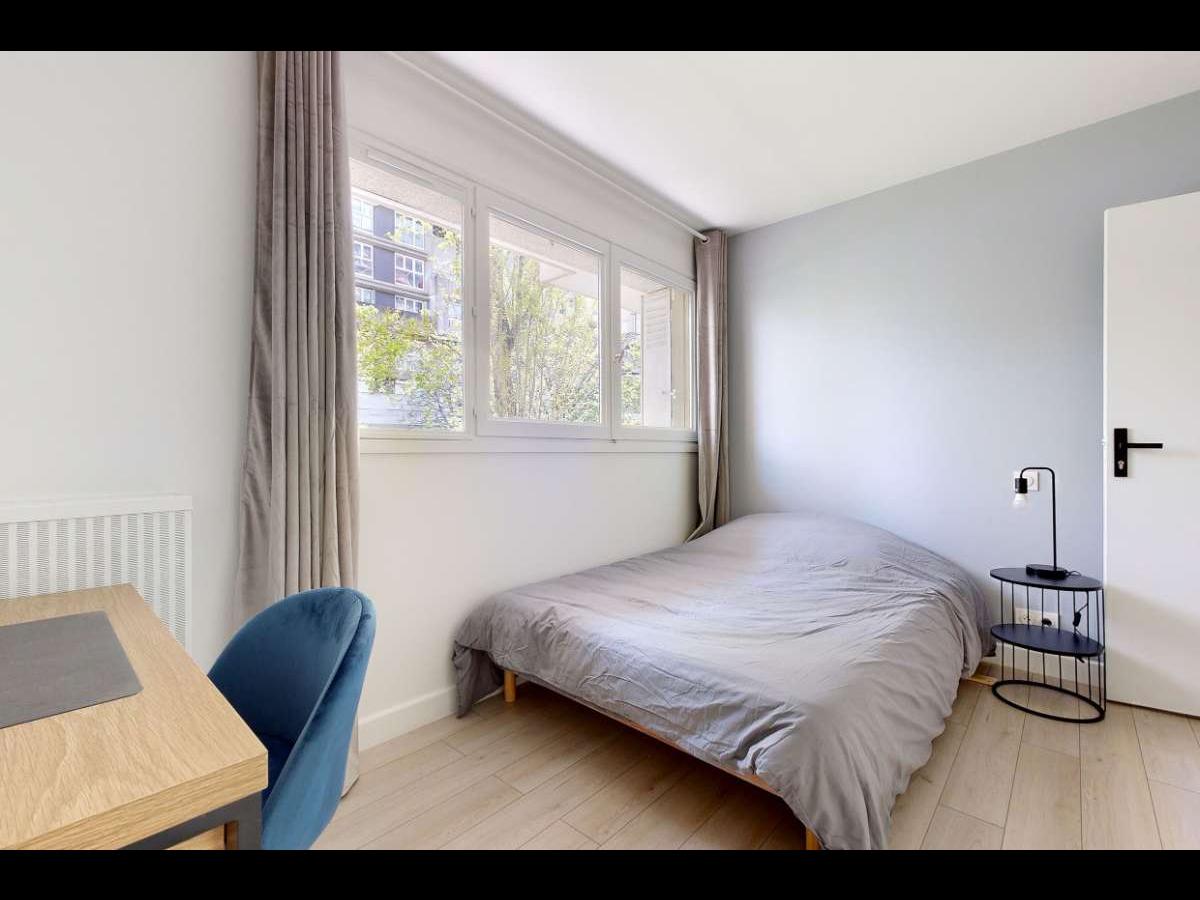 Appartement 5 pièces de 104 m² à Vitry-sur-Seine | Colocation | 600€/mois photo 4