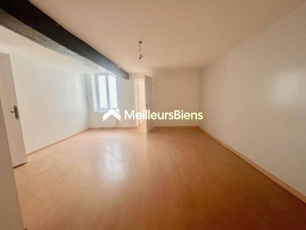 Location / Appartement 3 pièces de 102 m², Cergy, Rue Nationale / Photo 2