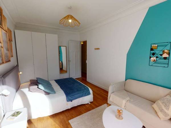 Colocation / Appartement 6 pièces de 85 m², Paris, Rue du Père Brottier / Photo 2