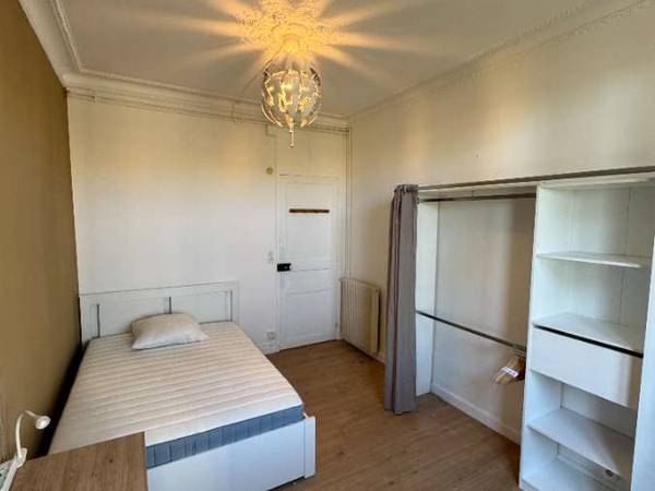 Colocation / Appartement 5 pièces de 67 m², Nice, Rue Reine Jeanne / Photo 2