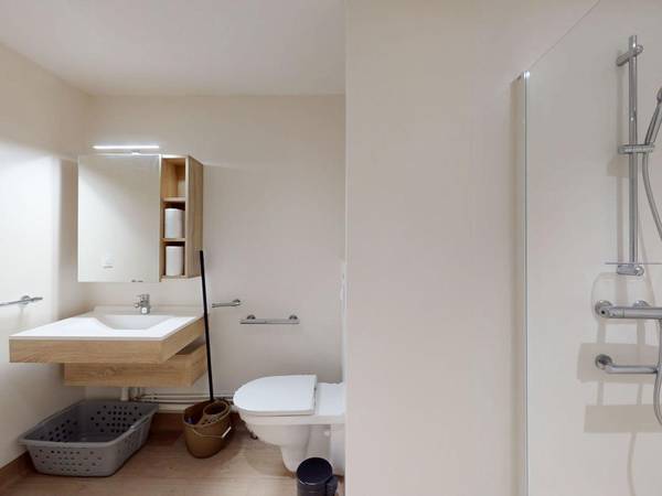 Location / Appartement 2 pièces de 45 m², Asnières-sur-Seine, 9 Rue Pierre Curie, / Photo 10