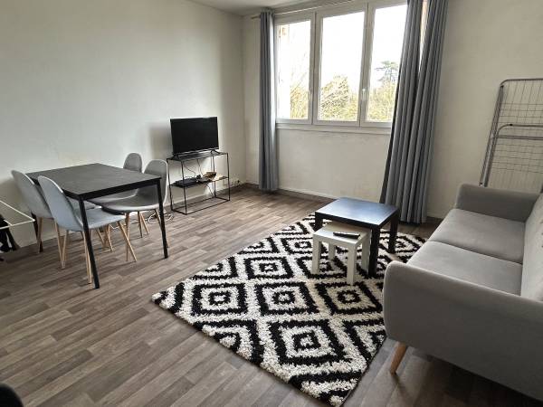 Colocation / Appartement 5 pièces de 80 m², Mérignac, Allée des Colibris / Photo 2