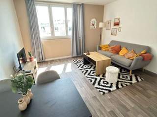 Room share / 5 rooms apartment · 80 m², Mérignac, Allée des Colibris