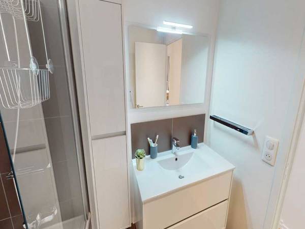 Colocation / Appartement 4 pièces de 70 m², Paris, Rue François Villon / Photo 13