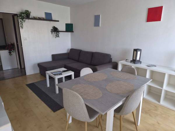 Colocation / Appartement 4 pièces de 80 m², Tarbes, Boulevard Lacaussade / Photo 2