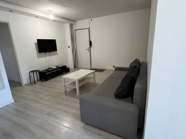 Colocation / Appartement 5 pièces de 92 m², Pessac, Allée des Mimosas / Photo 2