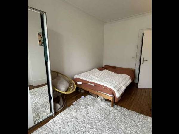 Colocation / Appartement 3 pièces de 45 m², Neuilly-sur-Seine, Avenue Charles de Gaulle / Photo 2