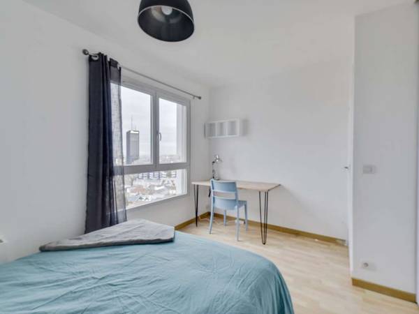 Colocation / Appartement 4 pièces de 85 m², Bagnolet, Rue Louis David / Photo 9