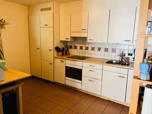 Colocation / Appartement 4 pièces de 100 m², Lausanne, Rue Saint-Pierre / Photo 2