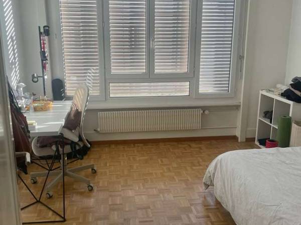 Colocation / Appartement 4 pièces de 100 m², Lausanne, Rue Saint-Pierre / Photo 5