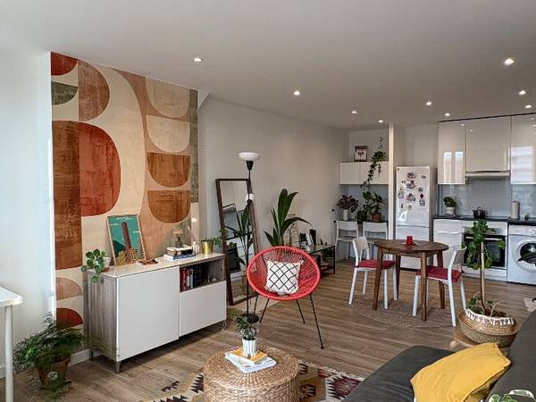 Location / Appartement 2 pièces de 47 m², Marseille, Rue d'Endoume / Photo 2