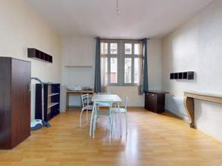 Rental / 1-bedroom flat · 32 m², Besançon, Grande Rue