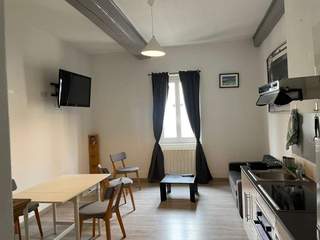 Room share / 3 rooms apartment · 48 m², Oullins-Pierre-Bénite, Grande Rue