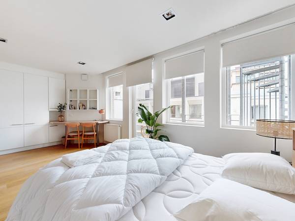 Location / Appartement 1 pièce de 31 m², Bruxelles, Boulevard du Régent 55 / Photo 2