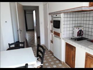 Colocation / Appartement 3 pièces de 55 m², Marseille, Rue Guibal