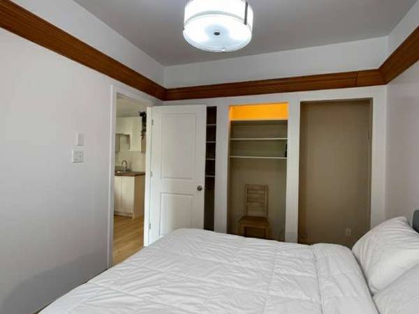 Colocation / Appartement 7 pièces de 95 m², Montréal, Avenue des Érables / Photo 2
