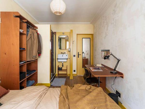 Colocation / Maison 9 pièces de 182 m², Paris, Rue Thiboumery / Photo 2