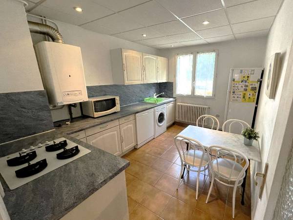 Colocation / Appartement 5 pièces de 65 m², Grenoble, Rue Blanche Monier / Photo 3