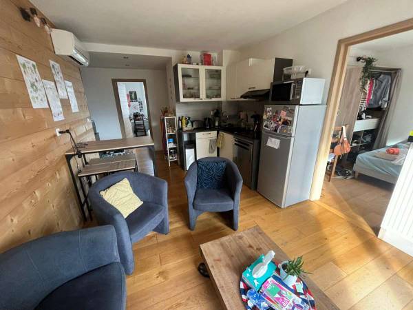 Colocation / Appartement 6 pièces de 69 m², Grenoble / Photo 2