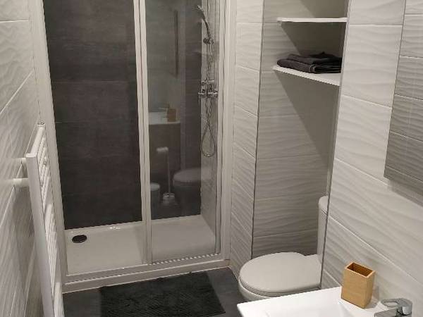 Colocation / Appartement 5 pièces de 110 m², Toulon, Rue Eugène Silvain / Photo 8
