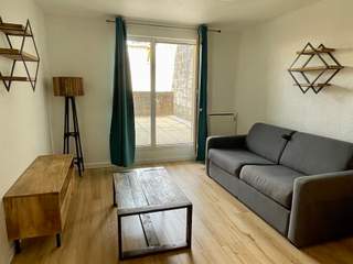 Location / 1 room apartment · 25 m², Bordeaux, Rue Pierre Loti