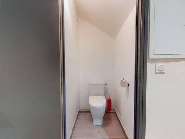 Colocation / Appartement 7 pièces de 126 m², Marseille, - 132 la Canebière / Photo 17