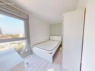 Room share, 4 rooms apartment, Toulouse
